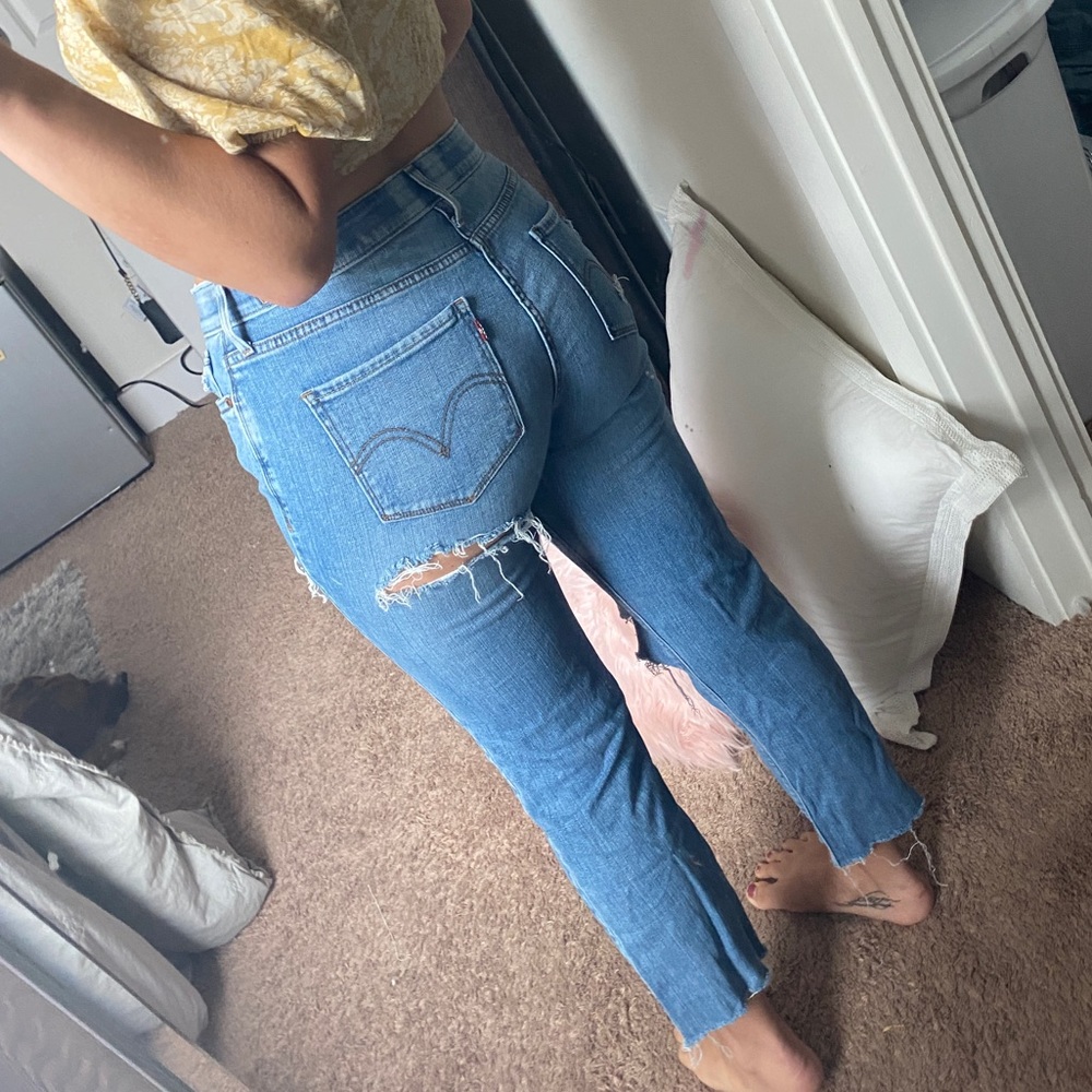 Levi jeans